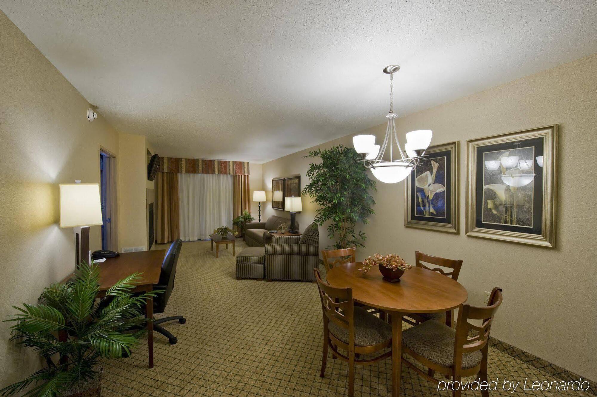 Holiday Inn Purdue - Fort Wayne By Ihg Exterior photo